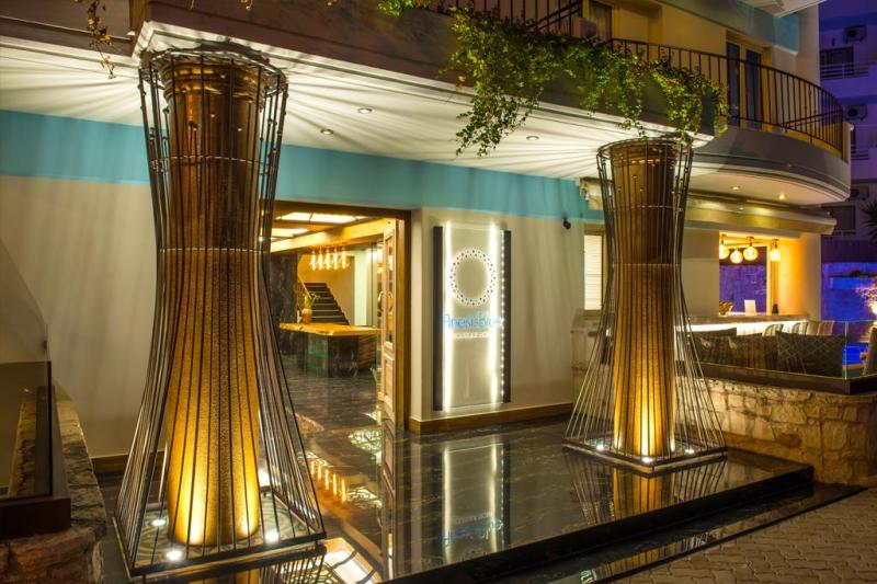 Kréta Hersonissos utazás Anesis Blue Boutique Hotel