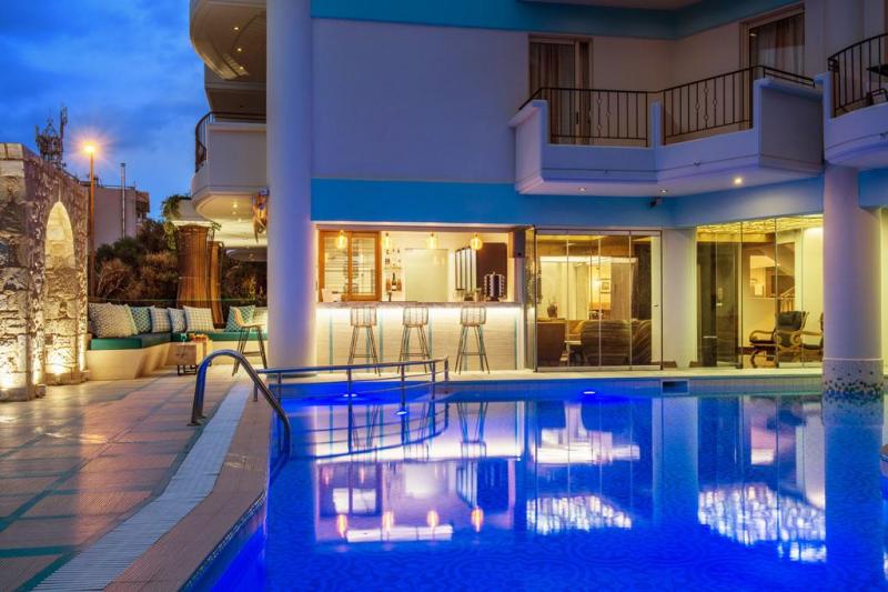 Kréta Hersonissos utazás Anesis Blue Boutique Hotel