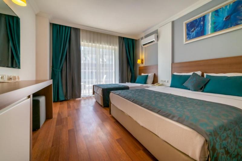 Kemer utazás Armas Beach Hotel