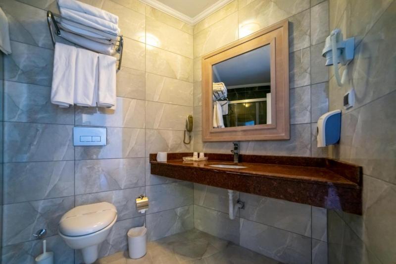 Kemer utazás Armas Beach Hotel