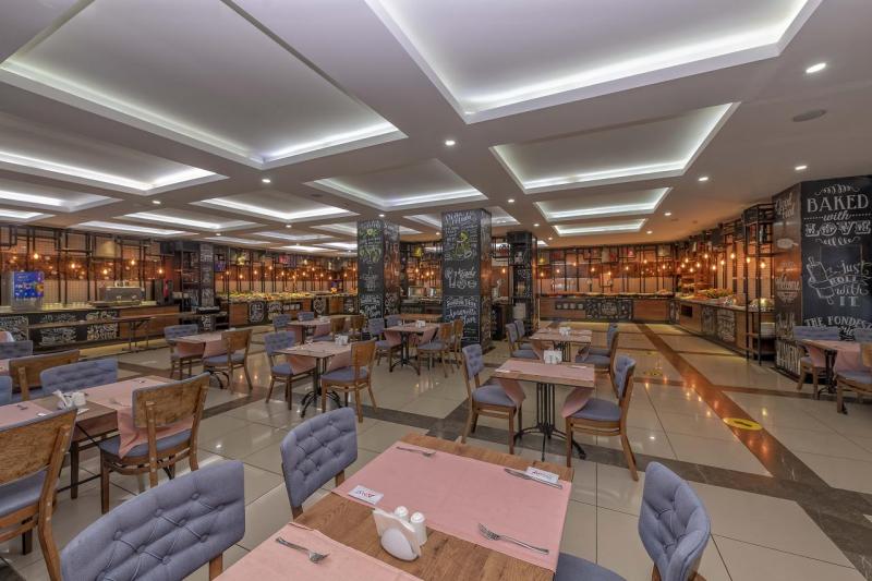 Kemer utazás Armas Beach Hotel