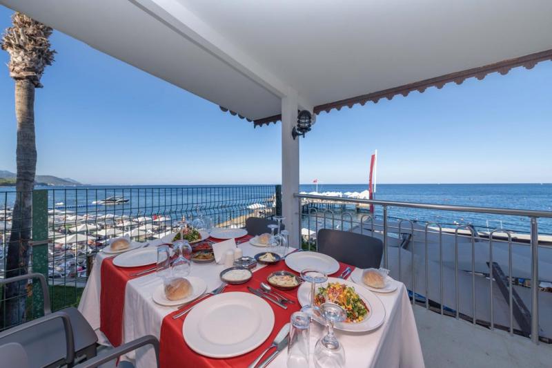 Kemer utazás Armas Beach Hotel