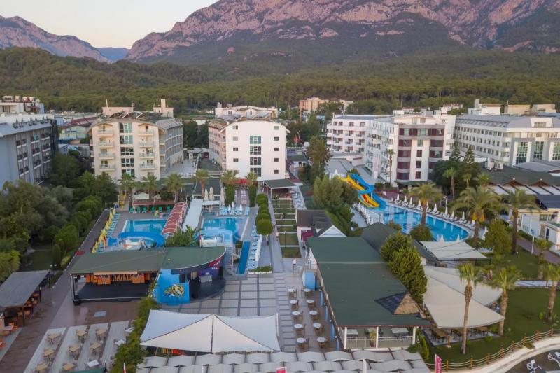 Kemer utazás Armas Beach Hotel