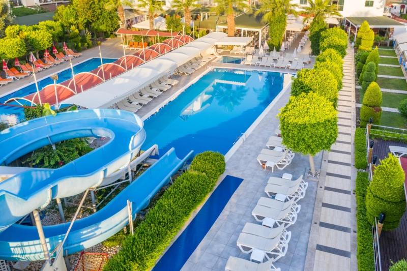 Kemer utazás Armas Beach Hotel
