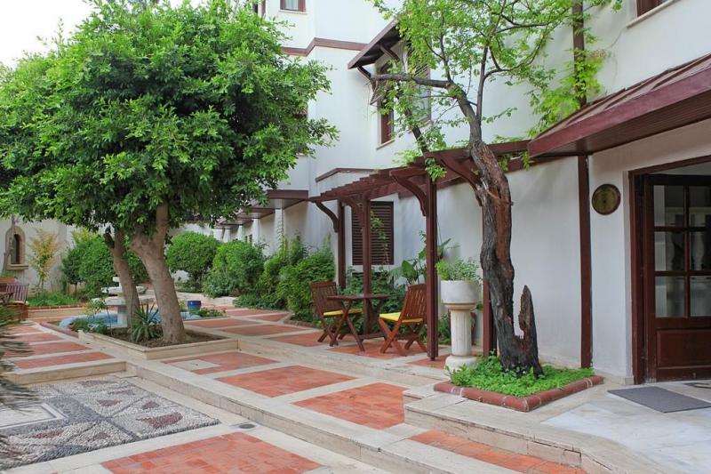 Antalya utazás Aspen Hotel Antalya