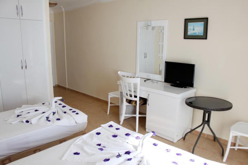 Alanya utazás Azak Beach