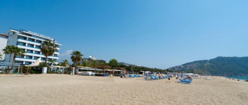 Alanya utazás Azak Beach