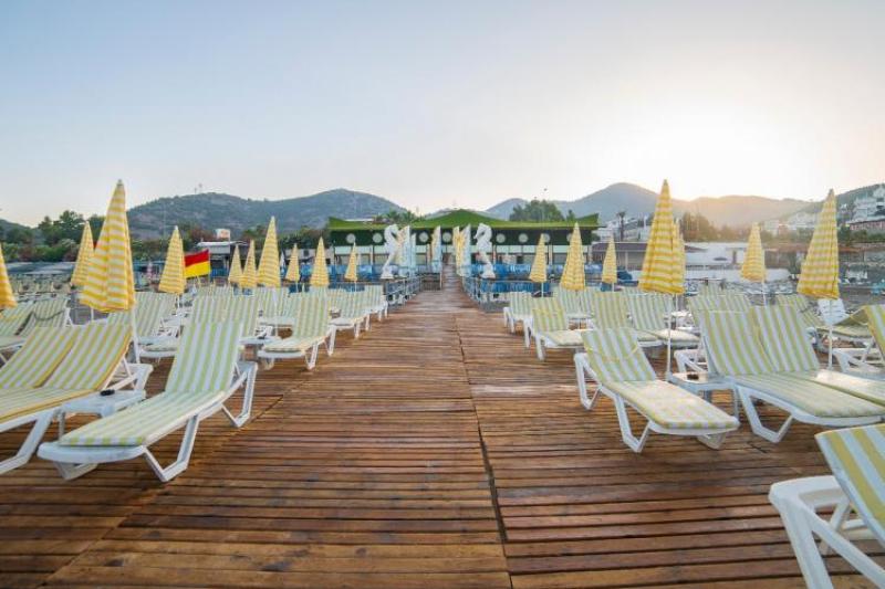 Alanya utazás Beach Club Doganay Hotel