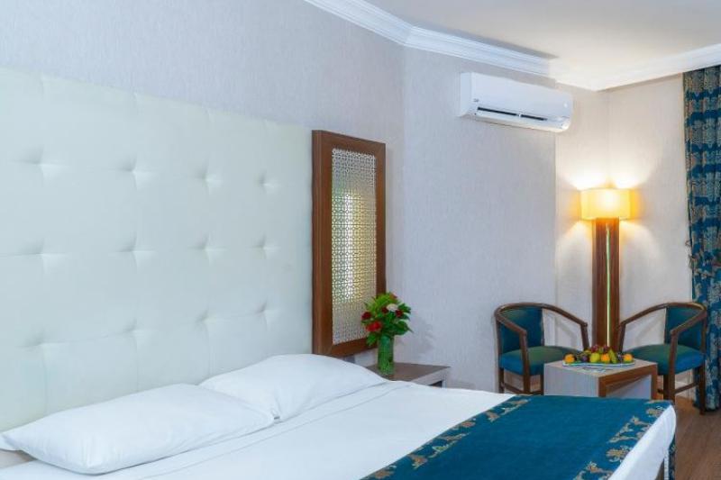 Alanya utazás Beach Club Doganay Hotel