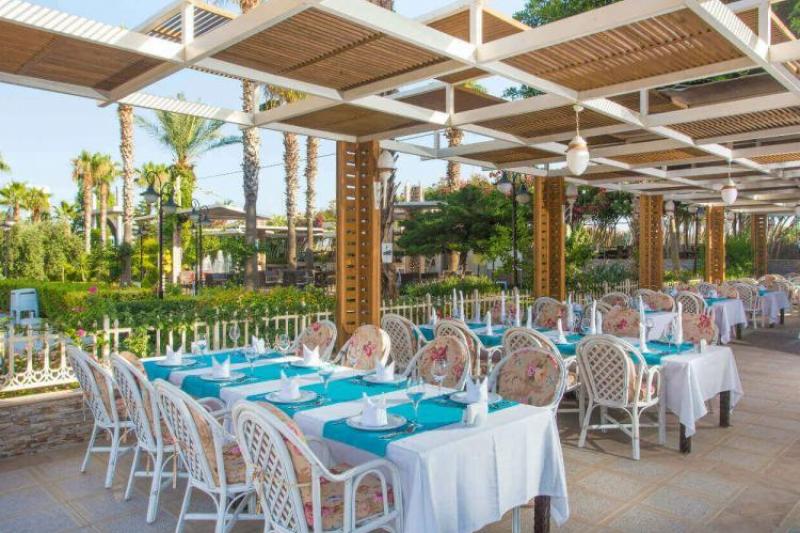 Alanya utazás Beach Club Doganay Hotel