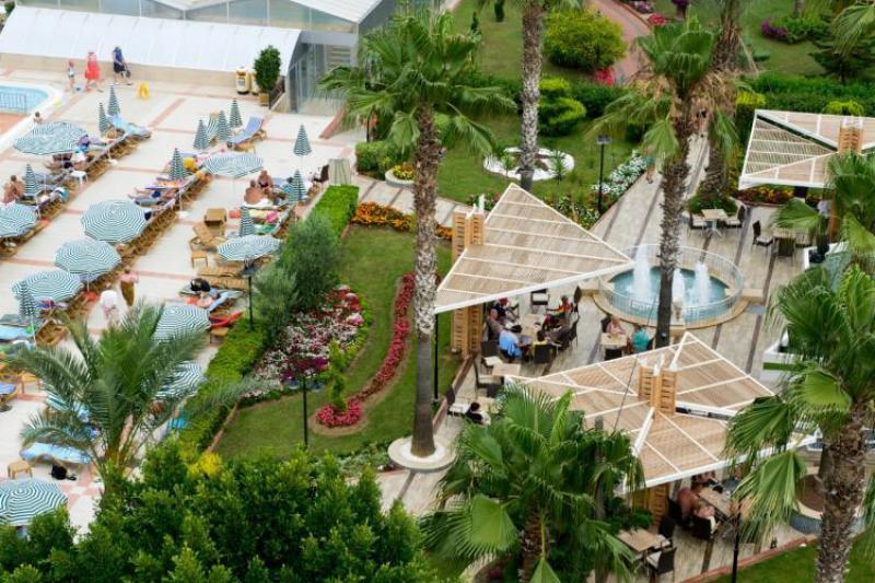 Alanya utazás Beach Club Doganay Hotel