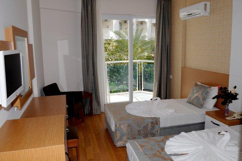 Alanya utazás Blue Fish Otel