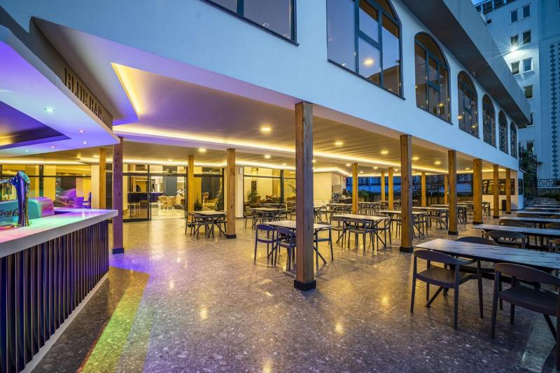 Alanya utazás Blue Star Hotel