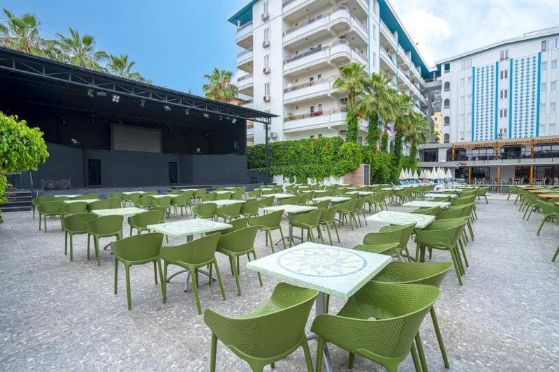 Alanya utazás Blue Star Hotel