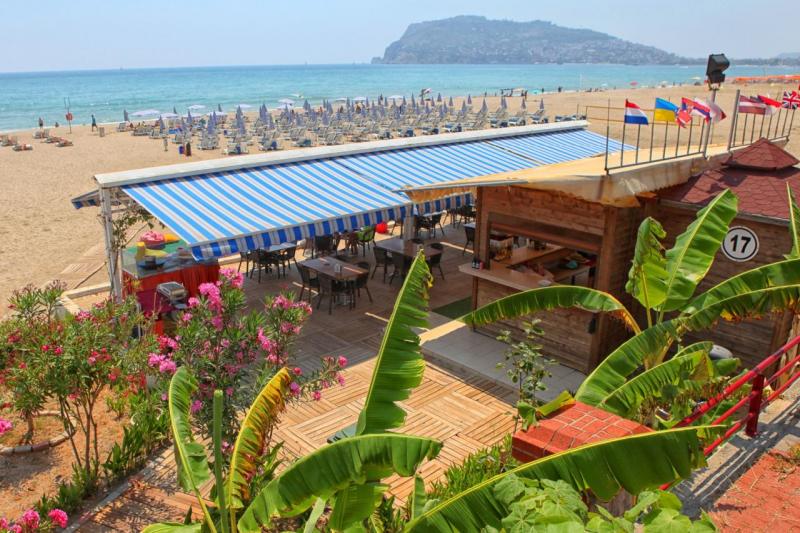 Alanya utazás Blue Wave Hotel