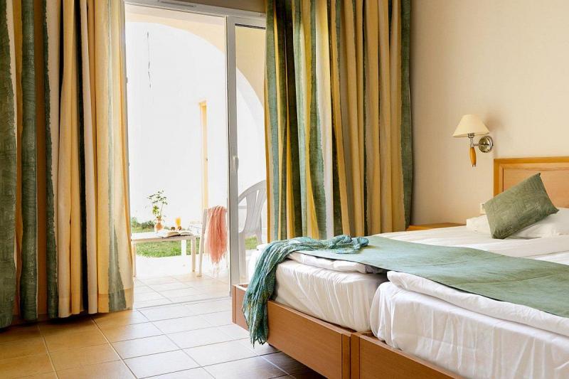 Nabeul utazás Calimera Delfino Beach Resort & Spa