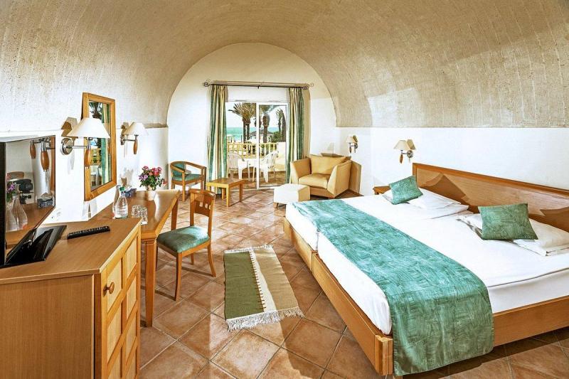 Nabeul utazás Calimera Delfino Beach Resort & Spa