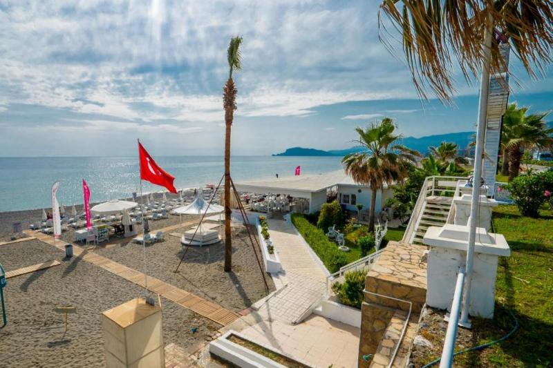 Alanya utazás Campushill Hotel