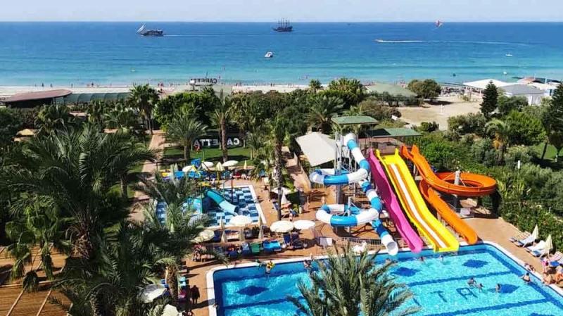 Alanya utazás Caretta Beach Hotel