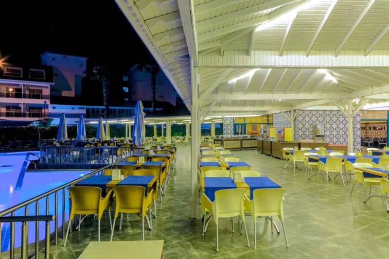 Alanya utazás Caretta Relax Hotel