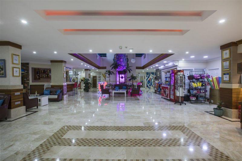 Alanya utazás Club Big Blue Suite Hotel