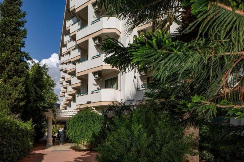 Alanya utazás Club Hotel Mirabell