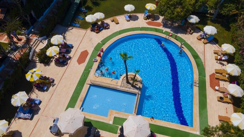 Alanya utazás Club Hotel Titan