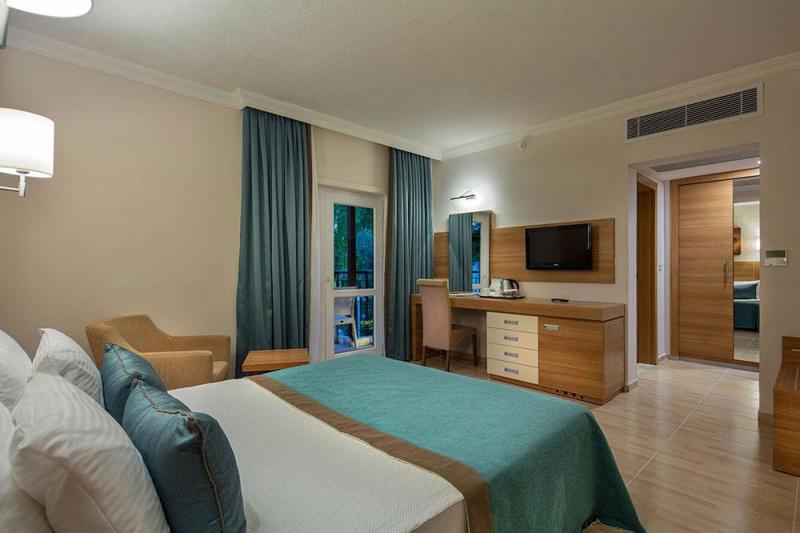 Kemer utazás Club Marco Polo