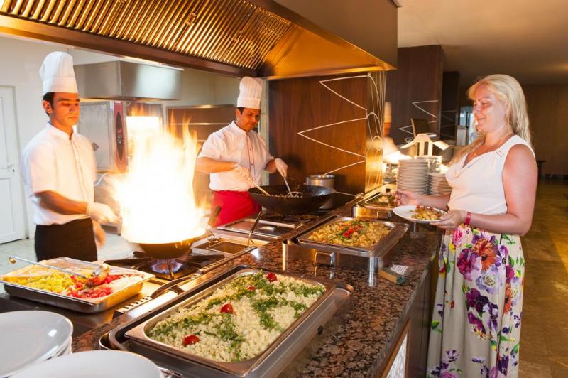 Alanya utazás Concordia Celes Hotel