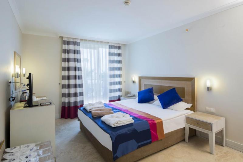 Belek utazás Crystal Boutique Beach Resort