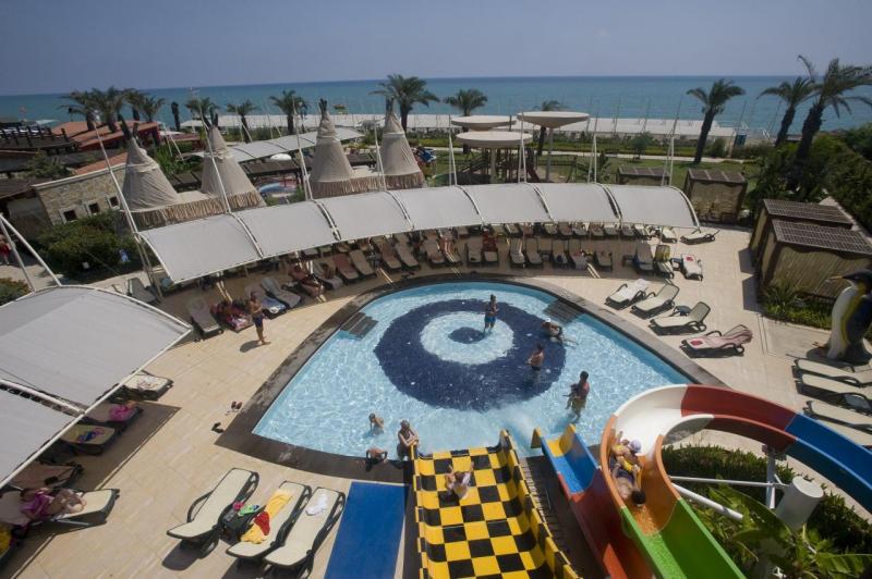 Belek utazás Crystal Family Resort & Spa