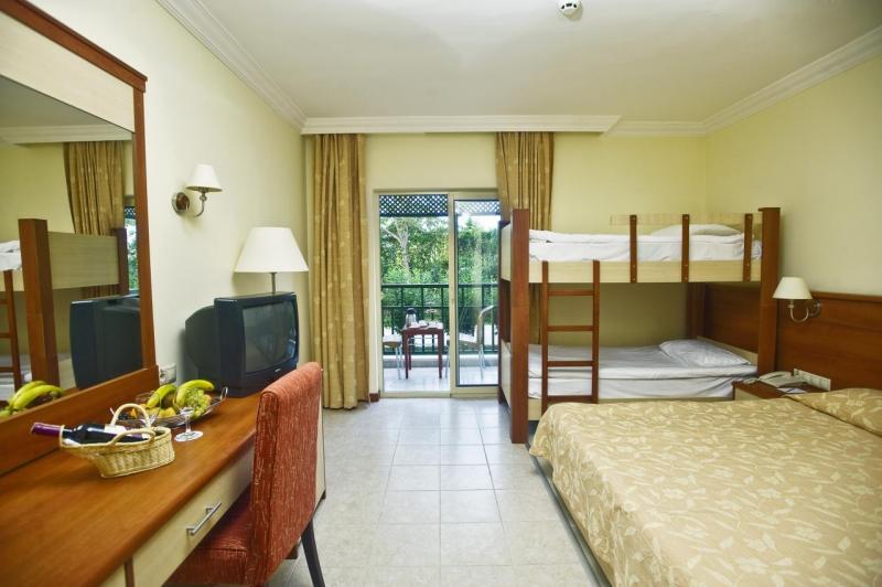 Belek utazás Crystal Paraiso Verde Resort & Spa