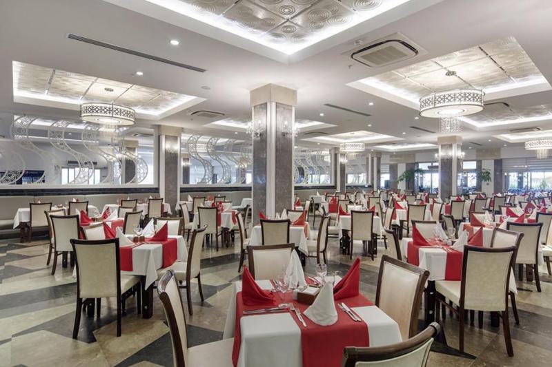 Belek utazás Crystal Waterworld Resort & Spa