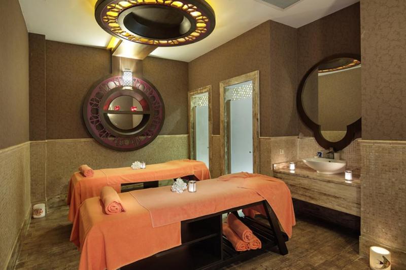 Belek utazás Crystal Waterworld Resort & Spa