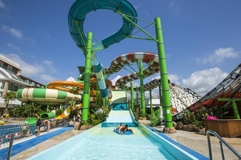 Belek utazás Crystal Waterworld Resort & Spa