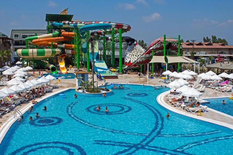 Belek utazás Crystal Waterworld Resort & Spa