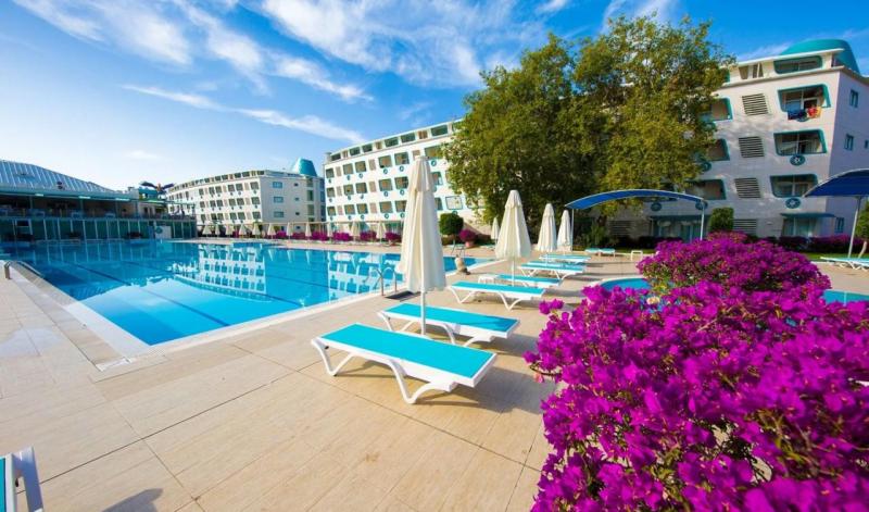 Kemer utazás Daima Biz Hotel