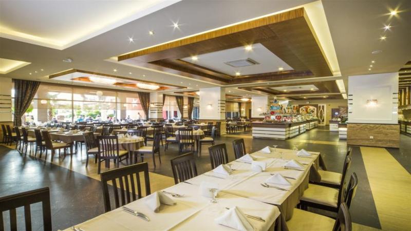 Alanya utazás Dizalya Palm Garden Hotel