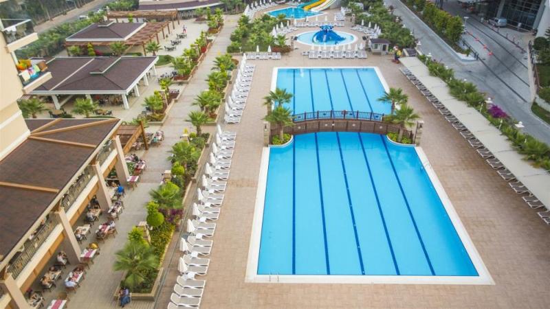 Alanya utazás Dizalya Palm Garden Hotel