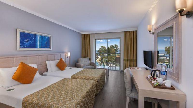Kemer utazás Double Tree By Hilton Kemer