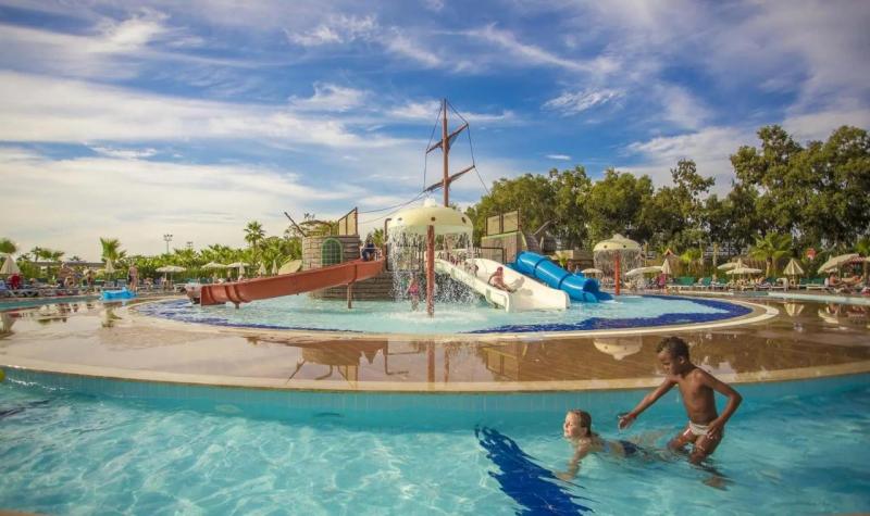 Alanya utazás Eftalia Aqua Resort Hotel