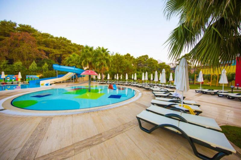 Kemer utazás Eldar Resort Hotel