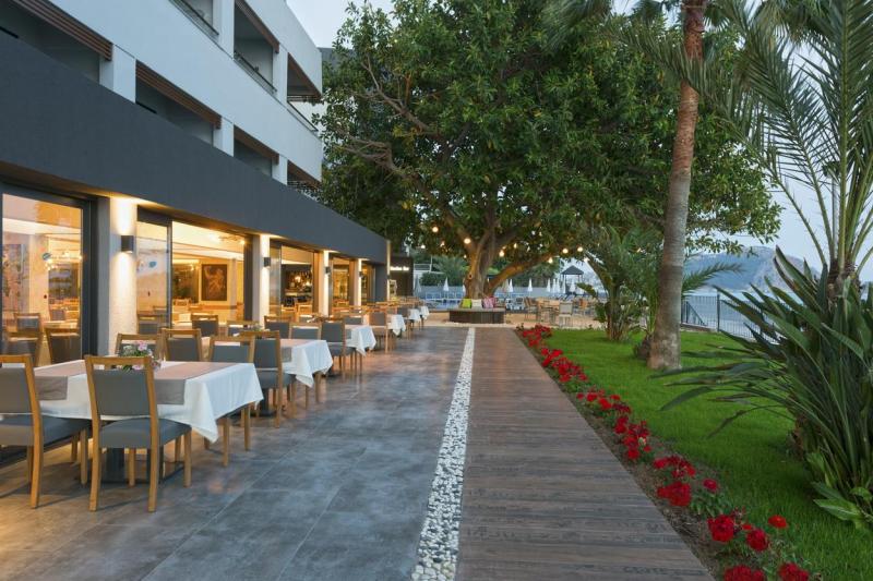 Alanya utazás Floria Beach Hotel