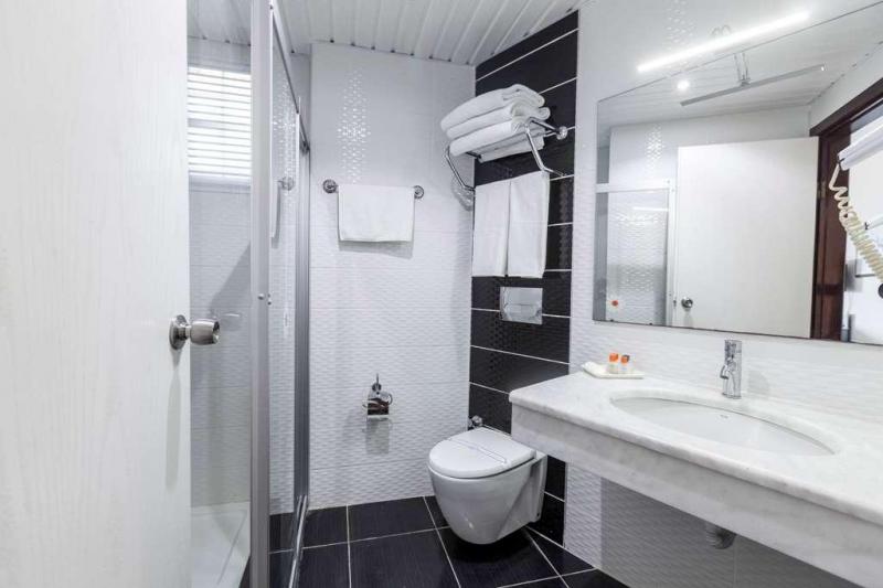 Alanya utazás Galaxy Beach Hotel