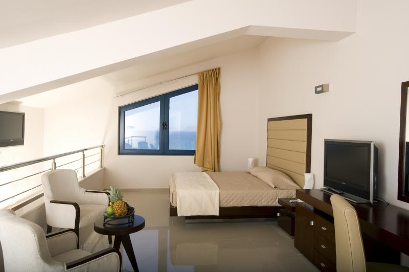 Kréta nyugat utazás Galini Sea View