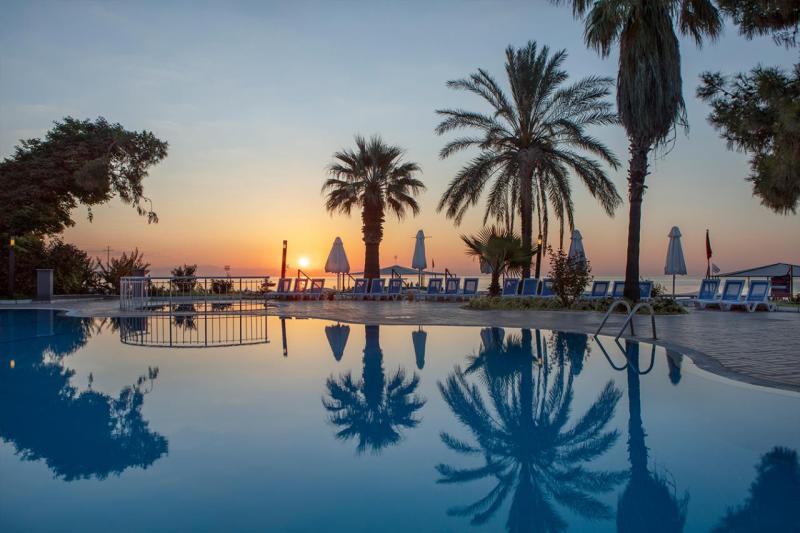 Kemer utazás Grand Ring Hotel