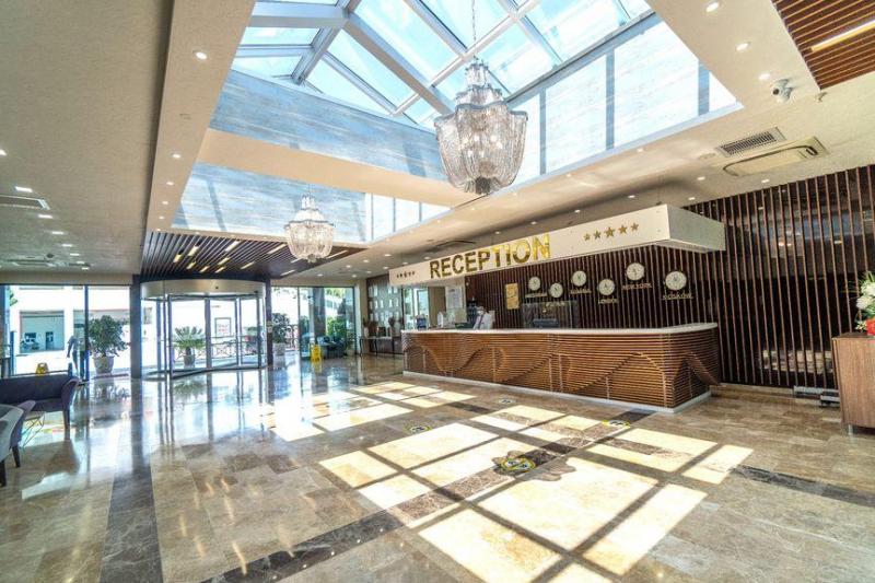 Side utazás Grand Seker