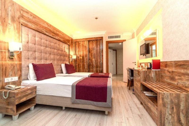 Side utazás Grand Seker