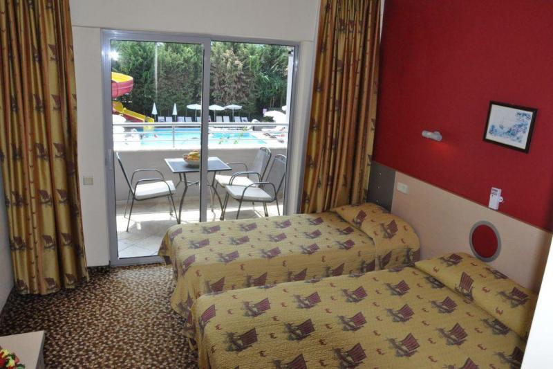 Kemer utazás Grand Viking Hotel