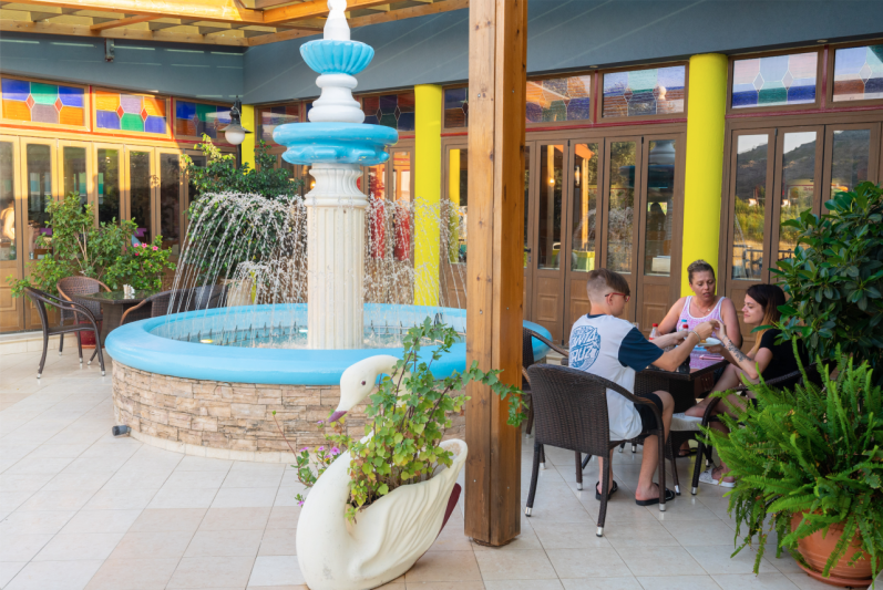 Rodosz Faliraki utazás Grecian Fantasia Resort